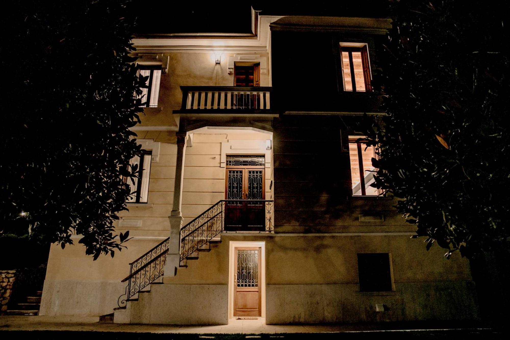 Naboo Verona Luxury Suites Eksteriør billede