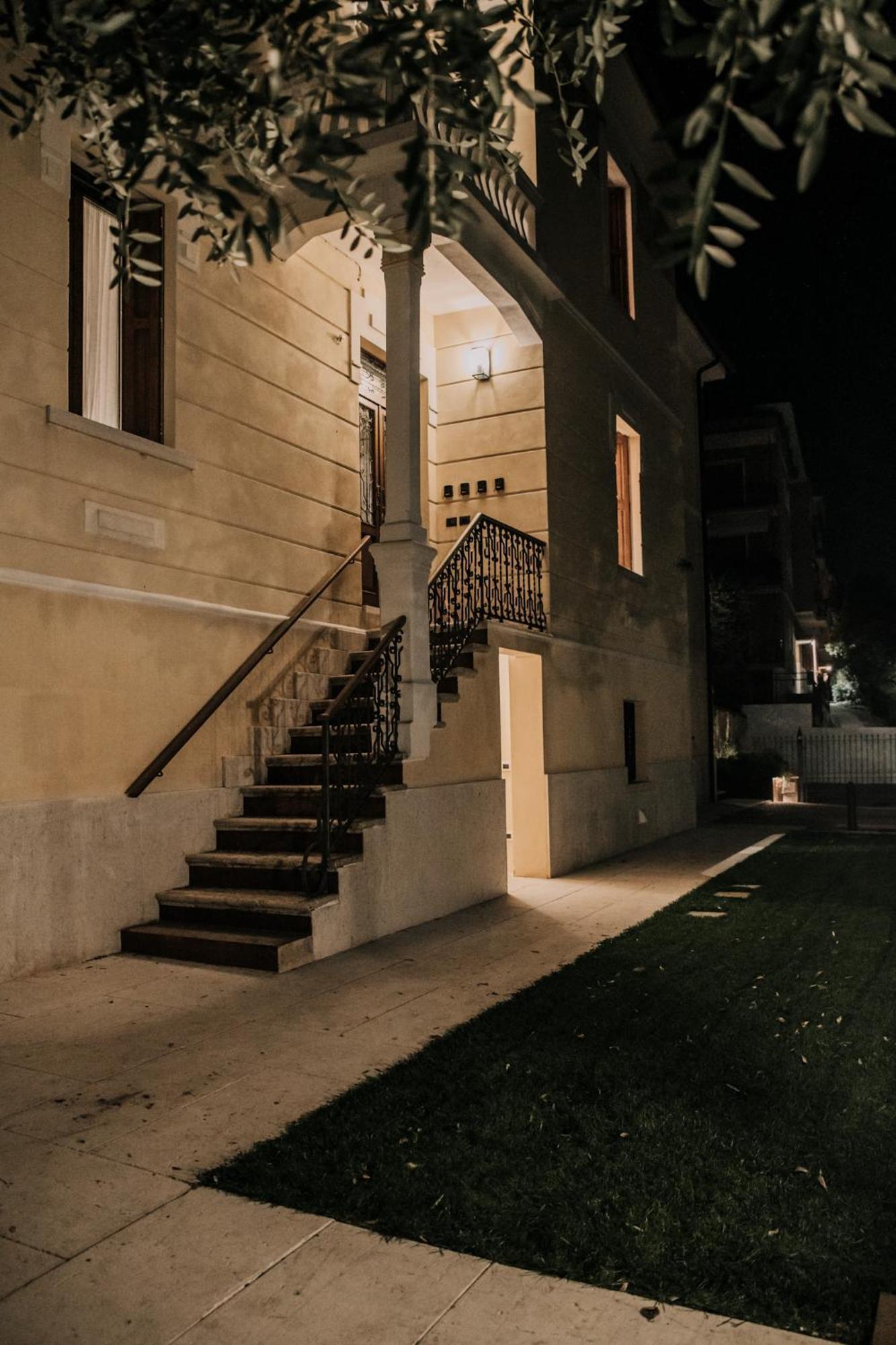 Naboo Verona Luxury Suites Eksteriør billede
